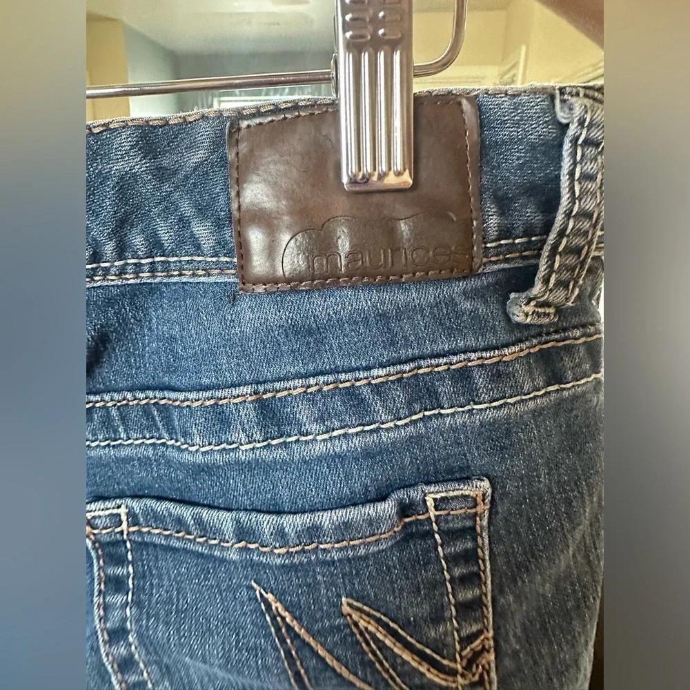 Maurices Blue Ankle Cropped Jeans - Picture 3 of 4